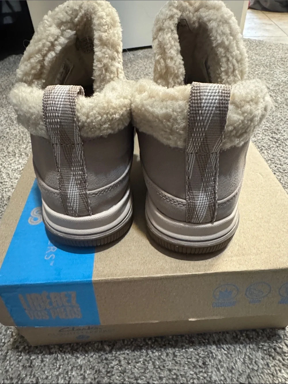 Clarks cloudsteppers breeze park Taupe Slip-On booties new in box